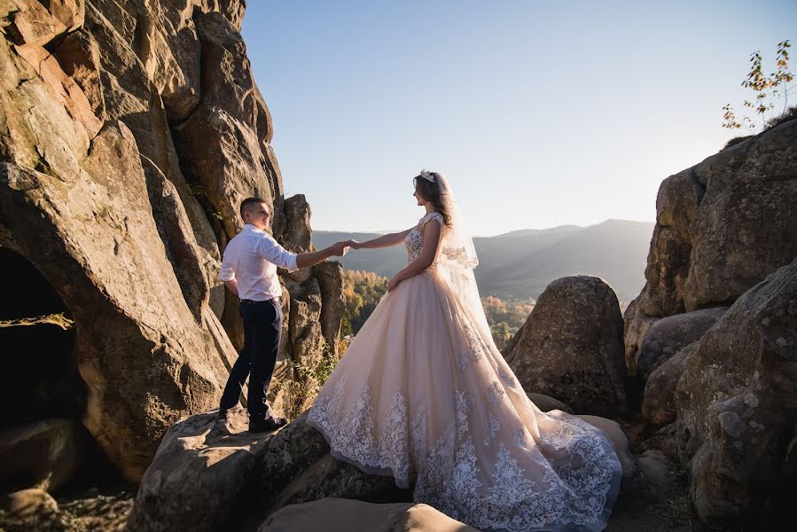 Wedding photographer Yana Petrus (petrusphoto). Photo of 1 December 2018