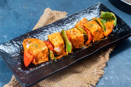 Achari Paneer Tikka