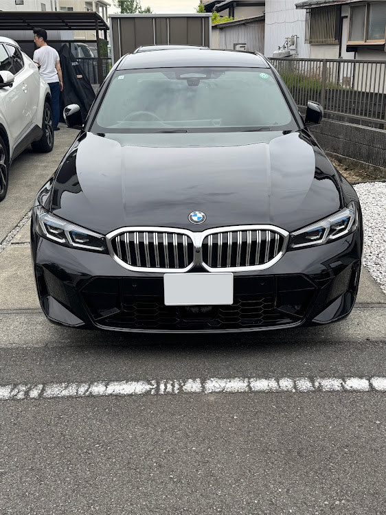 3シリーズ セダンの納車されました・納車記念日に関するカスタム事例の投稿画像2枚目