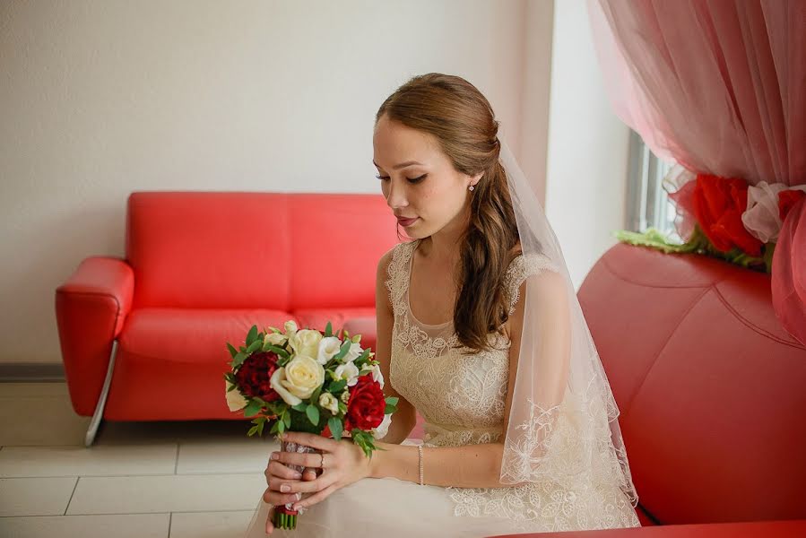 Fotografo di matrimoni Gulgena Davydova (gulgena). Foto del 11 febbraio 2016