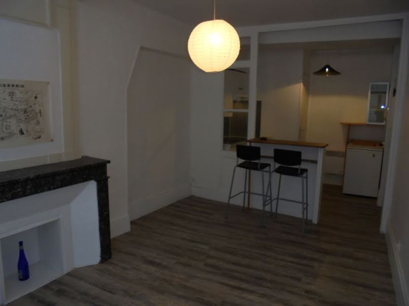 Location  appartement 2 pièces 34 m² à Laon (02000), 410 €