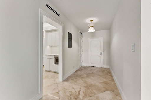 Apartment with pool 4