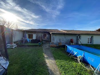 maison à Marcillac (33)