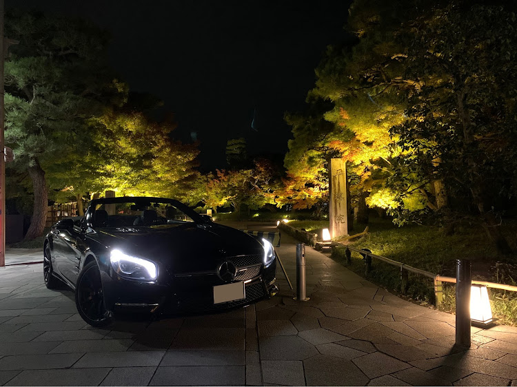 SLのメルセデスベンツ・R231・宇治・平等院・スタバに関するカスタム事例の投稿画像1枚目