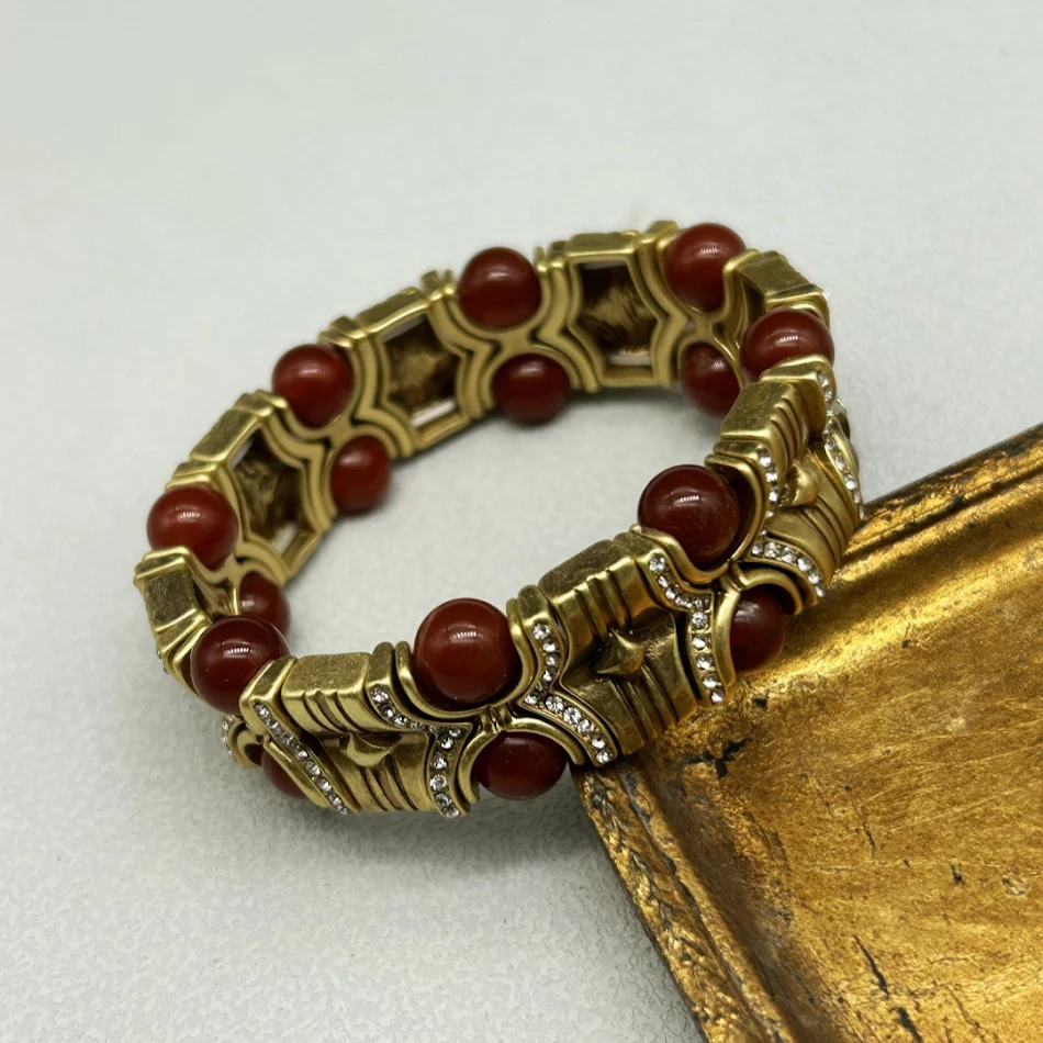 Pulseira vintage ocidental de pérolas e pedra ágata, simples, fashion e combinável com tudo, joia antiga para um visual atemporal.