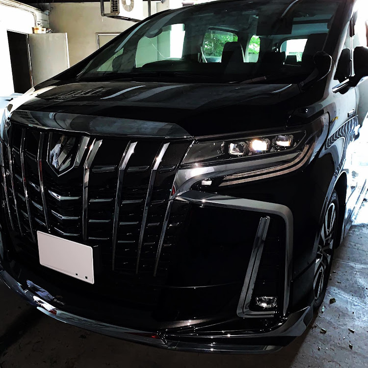 C7GSさんが投稿したアルファード・新車・食事会・鉄板焼に関するカスタム事例の投稿画像1枚目