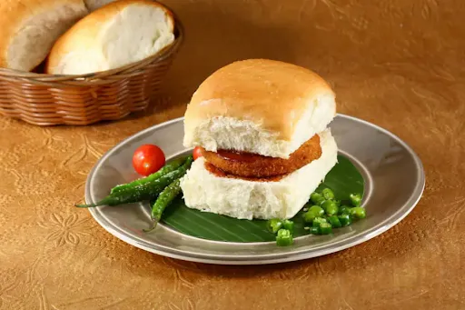 Chatpata Vada Pav