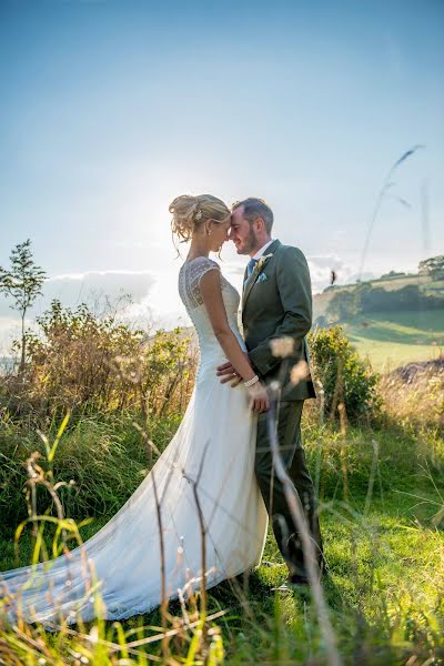 Fotógrafo de casamento Alison Gaudion (alisonwhite). Foto de 2 de julho 2019