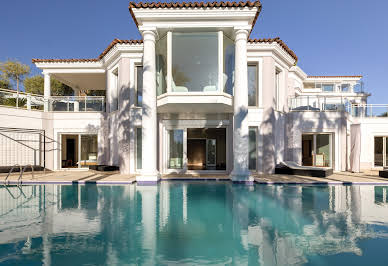 Property with pool 7