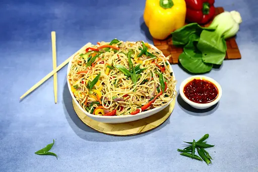 Veg Hakka Noodles