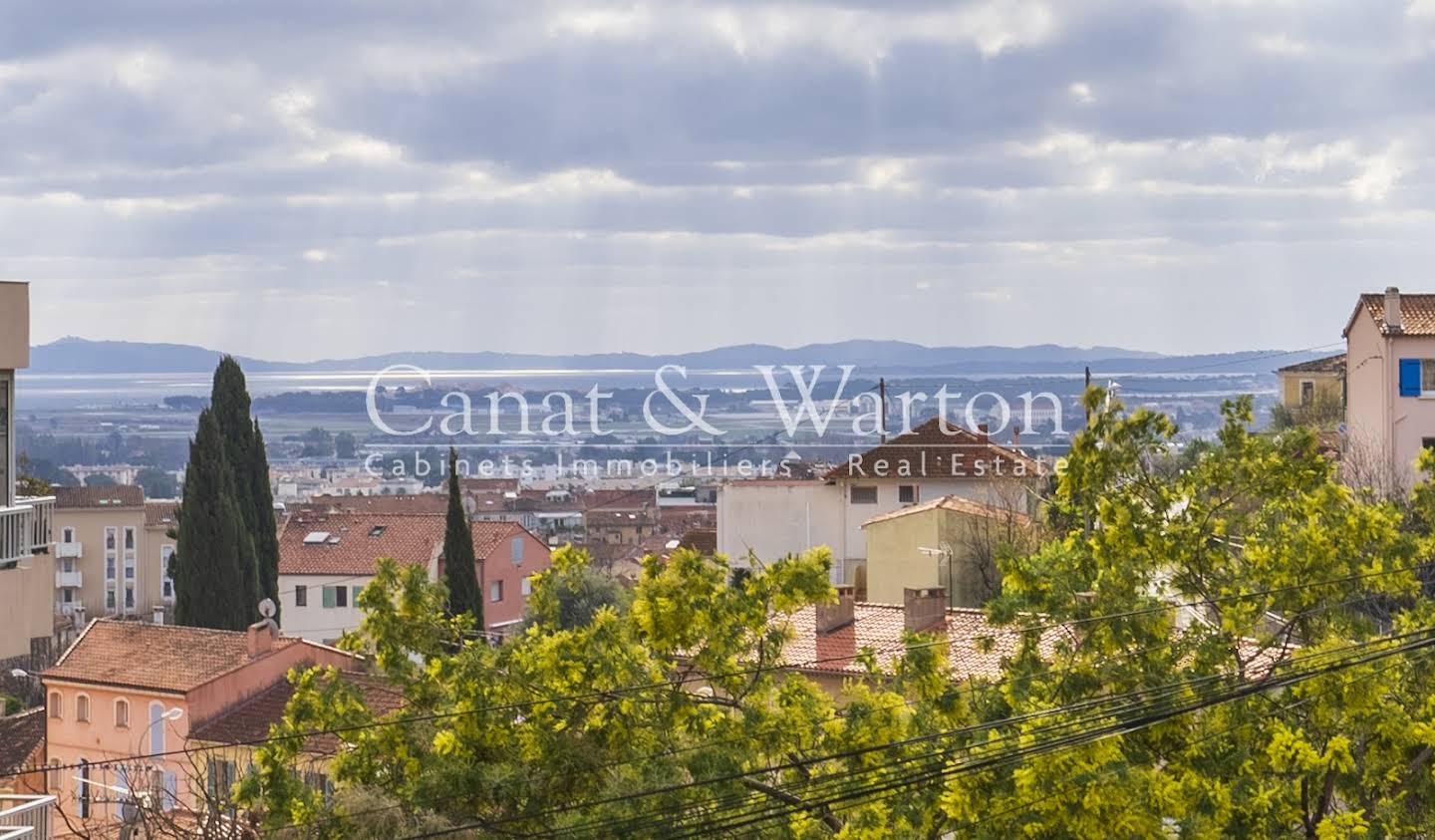 Villa with pool and terrace Hyeres