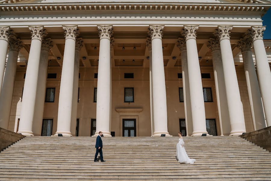 Wedding photographer Olga Usanova (olgawedd). Photo of 13 April 2023