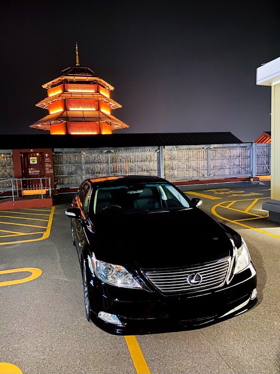 LSのLexus・LS460・大分・闇の帝王に関するカスタム事例の投稿画像1枚目