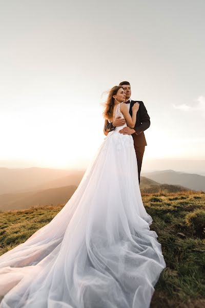 Fotógrafo de casamento Markіyan Nikolishin (nmarky). Foto de 21 de setembro 2018