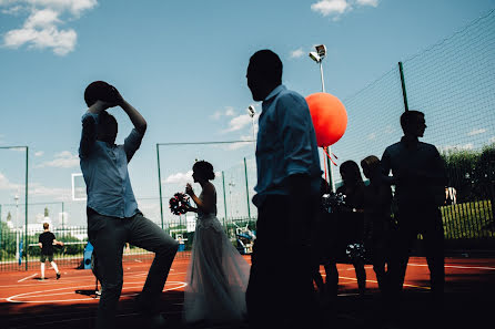 Fotógrafo de casamento Maks Kerzhencev (maxkerzh). Foto de 7 de julho 2015