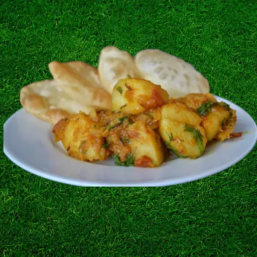 Luchi - Aloo'R Dum(4 Pcs)