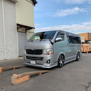 ハイエースバン TRH200V