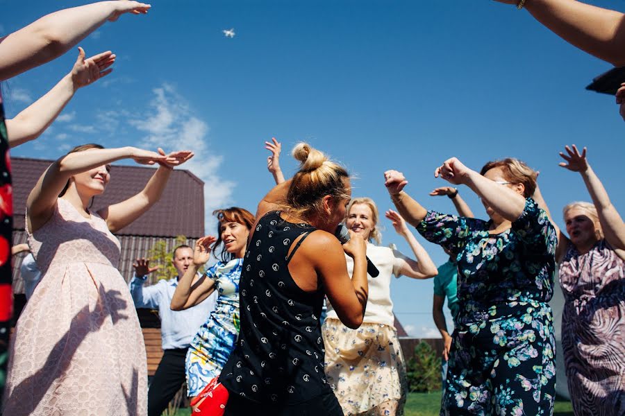 Fotografo di matrimoni Anna Lapteva (annlapteva). Foto del 10 febbraio 2020