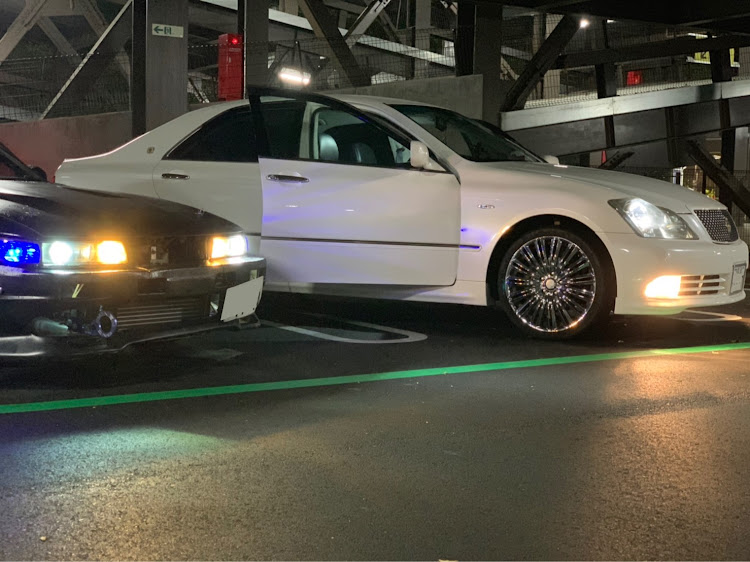 クラウンアスリートのドライブ・18クラウン・シルビアs13・撮影に関するカスタム事例の投稿画像1枚目