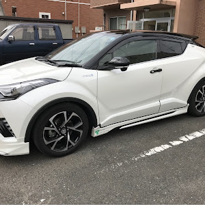 C-HR ZYX10