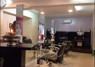 Impressing Beauty Parlour photo 1