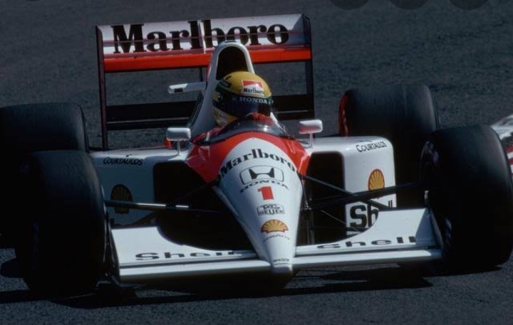 パンくんの兄貴さんが投稿した憧れの車バトン・MP4/6・F-40に関するカスタム事例の投稿画像2枚目