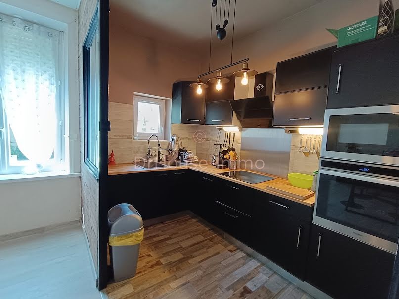 Vente appartement 5 pièces 104 m² à Brive-la-Gaillarde (19100), 123 000 €