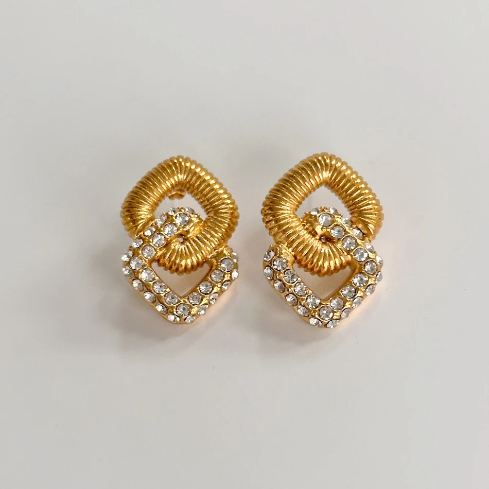 Vintage titanium stalen diamant zirkoon parel oorbellen voor dames, elegante oorbellen voor een tijdloze en verfijnde uitstraling.