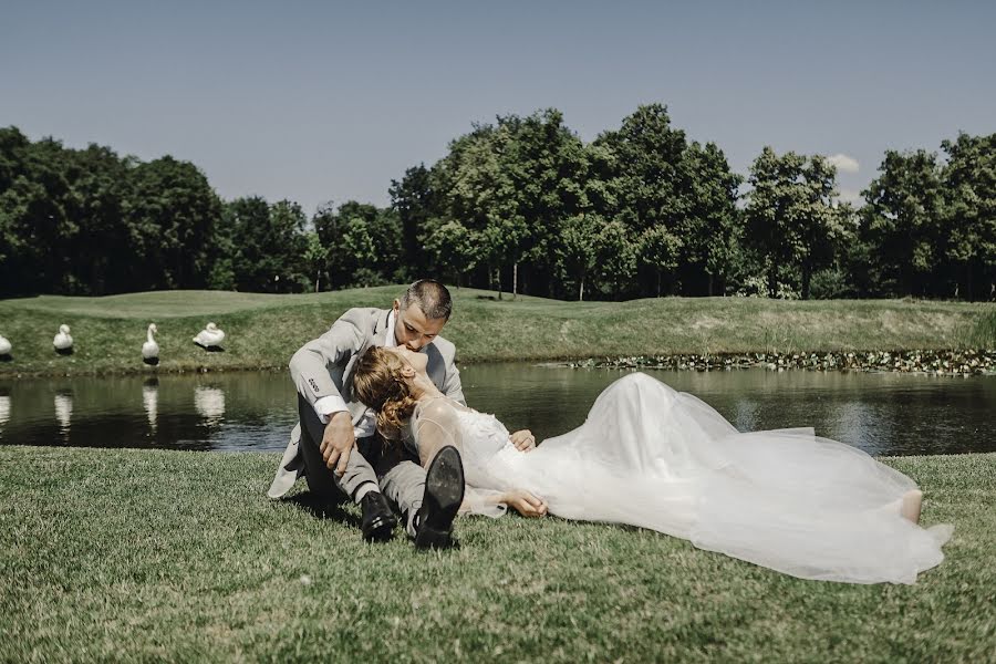 Wedding photographer Lara Yarochevskaya (yarochevska). Photo of 16 February 2018