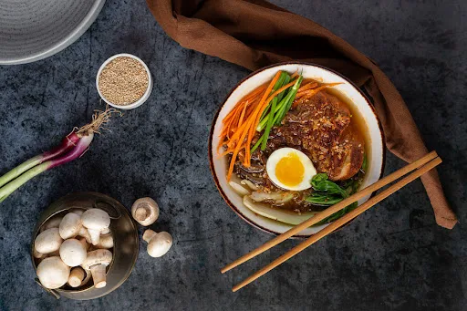 Ramen Bowl (Veg/Chicken)