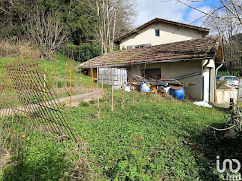 parking à Pont-de-Larn (81)