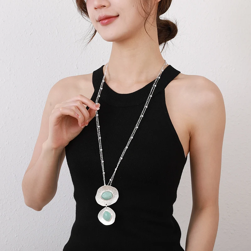 Lange Damesketting Metaal High-end Fashion Chique Sieraad Elegant Accessoire voor Vrouwen Stijlvol Cadeau Duurzaam en Modieus