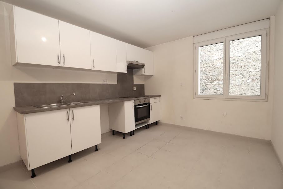 Vente maison 5 pièces 90 m² à Saint-Génis-des-Fontaines (66740), 157 500 €