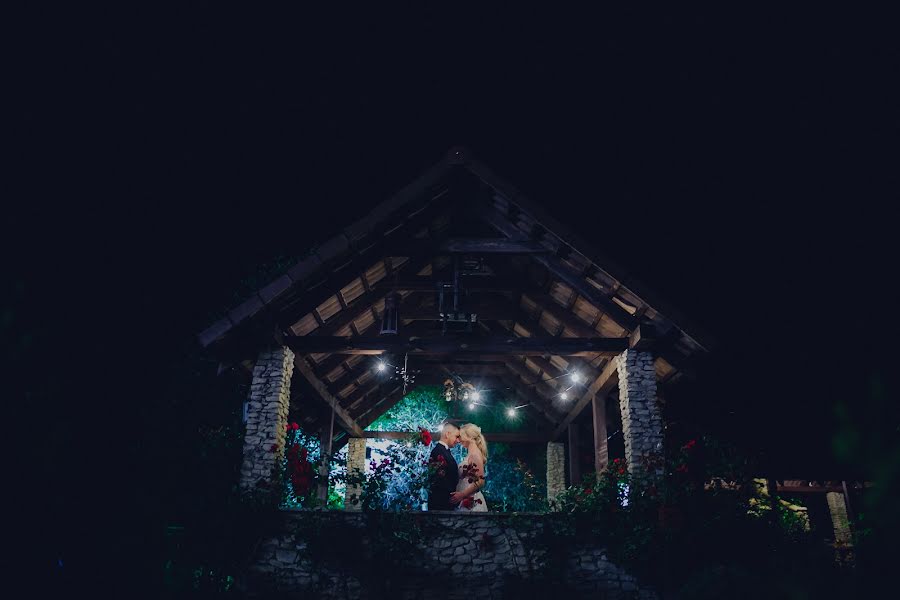 Fotógrafo de casamento Łukasz Włodek (sweet-studio). Foto de 13 de fevereiro 2023