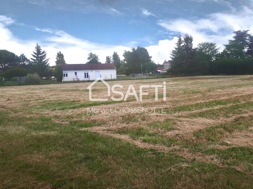 Vente terrain  1484 m² à Burie (17770), 27 000 €