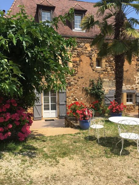 Vente propriété 15 pièces 455 m² à Sarlat-la-caneda (24200), 1 068 000 €