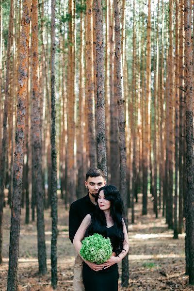 Wedding photographer Mikhail Savinov (photosavinov). Photo of 13 August 2016