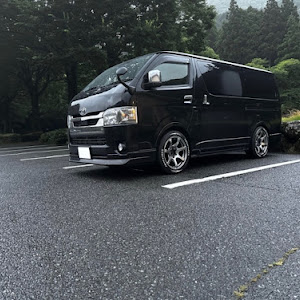 ハイエースバン GDH206V