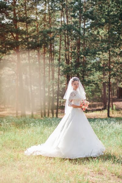 Wedding photographer Katerina Khomenko (kfat4). Photo of 17 February 2020