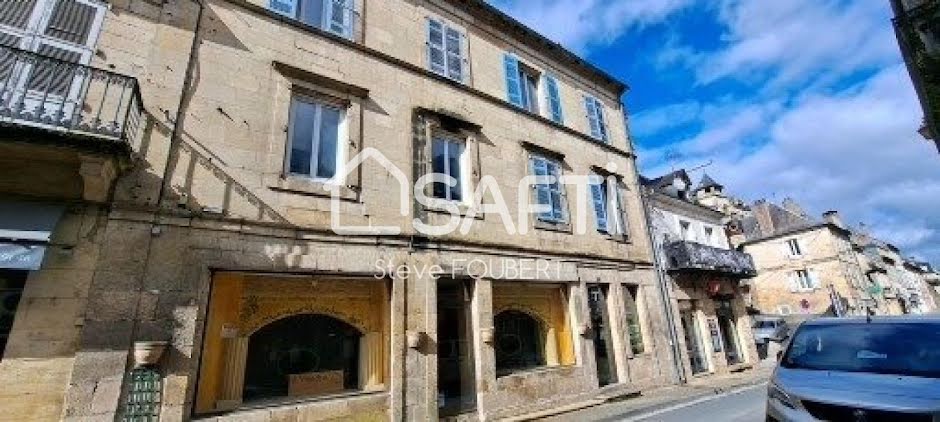 Vente maison  440 m² à Montignac (24290), 299 000 €