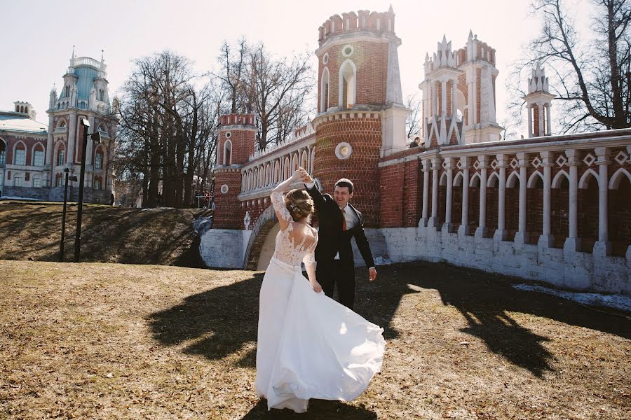 Свадебный фотограф Виктория Монахова (loonyfish). Фотография от 25 апреля 2018