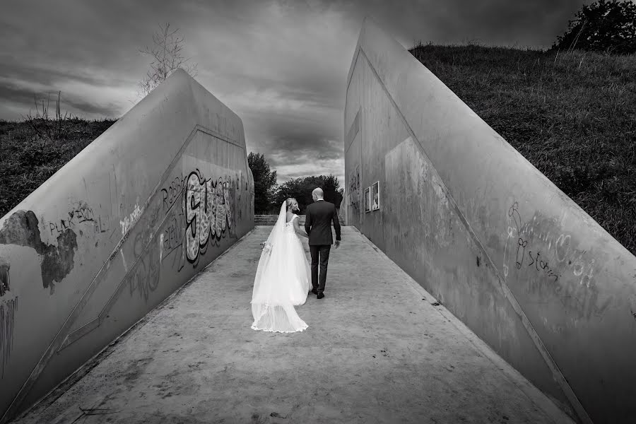 Fotógrafo de casamento Dolf Van Stijgeren (vsnljhr). Foto de 17 de novembro 2023