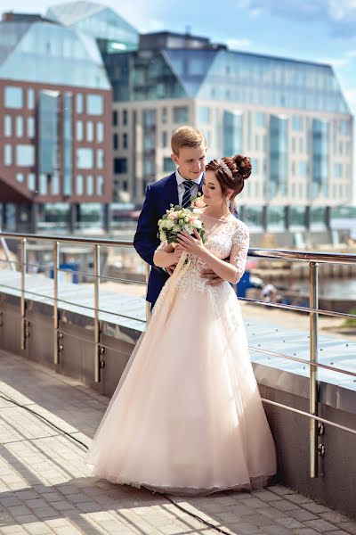 Fotógrafo de casamento Elena Bolyukh (elenbo29). Foto de 3 de abril 2019