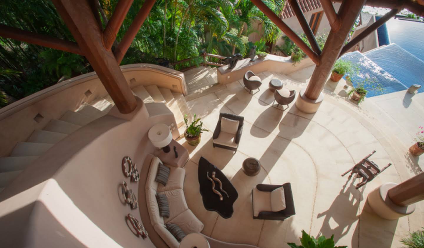 House with terrace Zihuatanejo