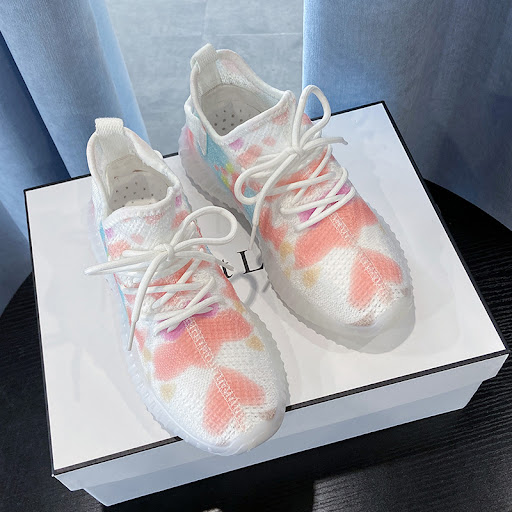 Title 8, Ice silk breathable old running shoes. Superior...