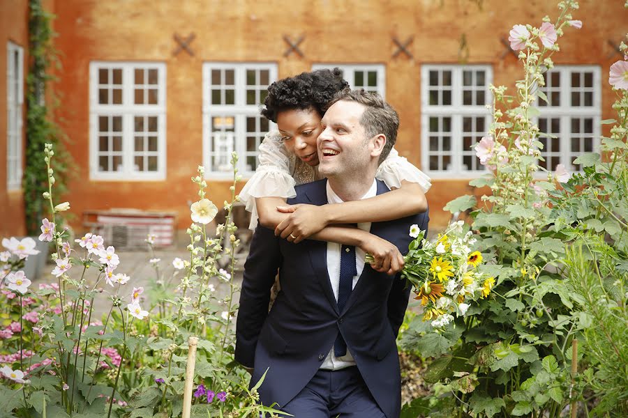 Fotografo di matrimoni Monica Hjelmslund (hjelmslund). Foto del 5 ottobre 2022