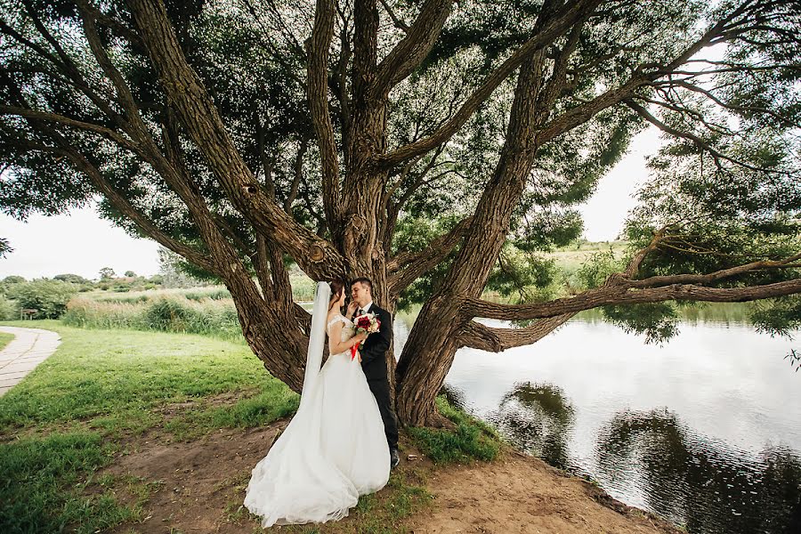 Wedding photographer Irina Kraynova (photo-kiss). Photo of 21 September 2017