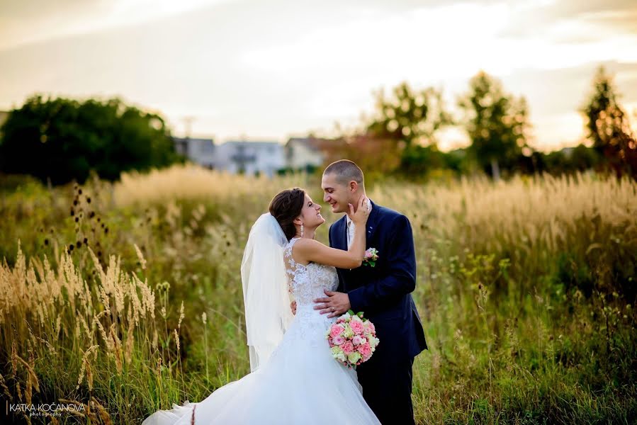 Photographe de mariage Katka Kočanová (kocanovakatka). Photo du 16 avril 2019