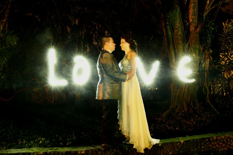 Fotógrafo de casamento Gems Fotografia (saavedra). Foto de 14 de junho 2015