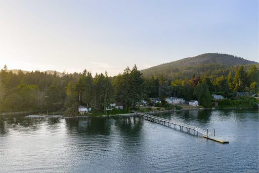 Maison en bord de mer avec jardin 4